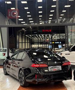 بی ئێم دەبڵیو سیریەس 5